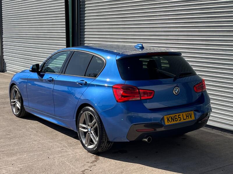 BMW 1 SERIES