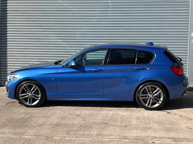 BMW 1 SERIES
