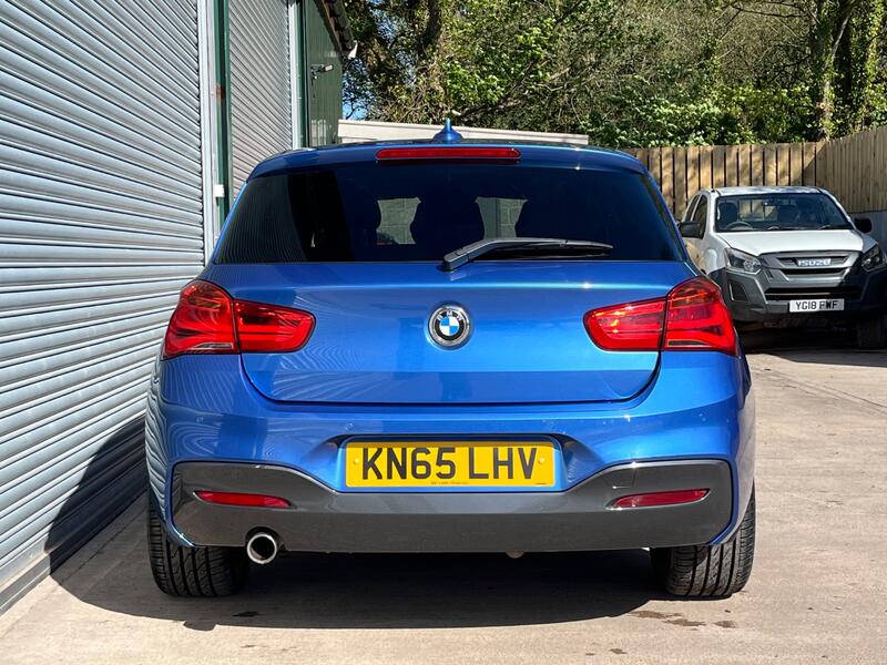 BMW 1 SERIES