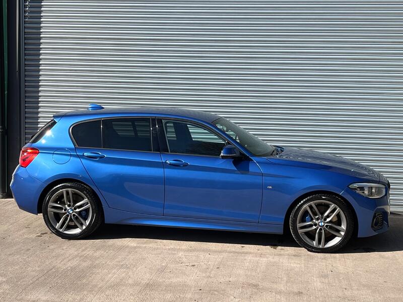 BMW 1 SERIES